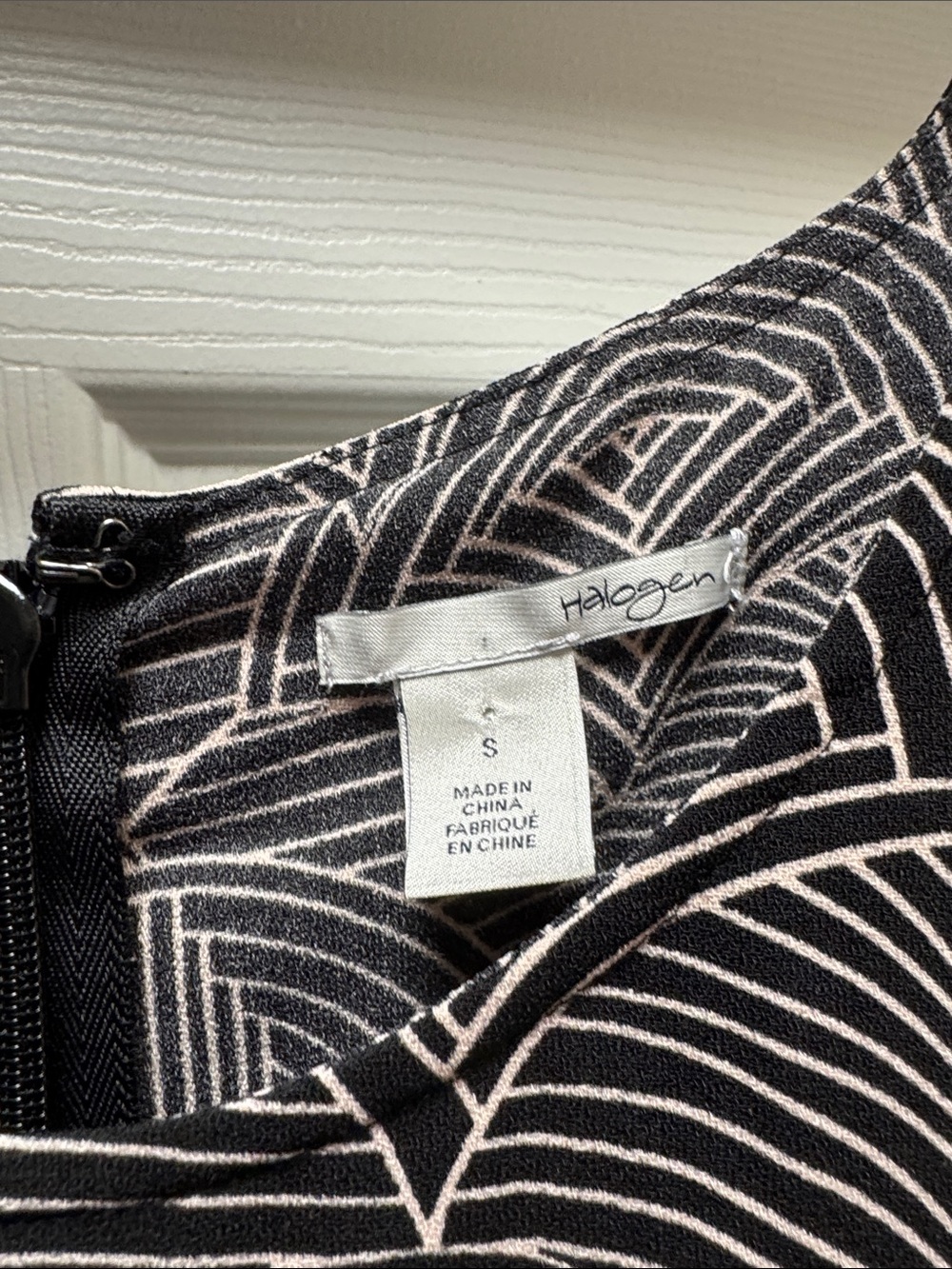 Halogen Sleeveless Romper with Pockets - Picture 2 of 4